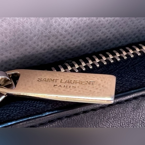 Yves Saint Laurent Ligne Y Leather Wallet - Picture 4 of 10